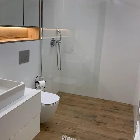 Pelen Slonca - Pinea 波别罗沃