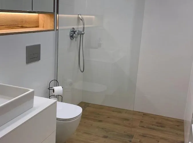 Pelen Slonca - Pinea Pobierowo